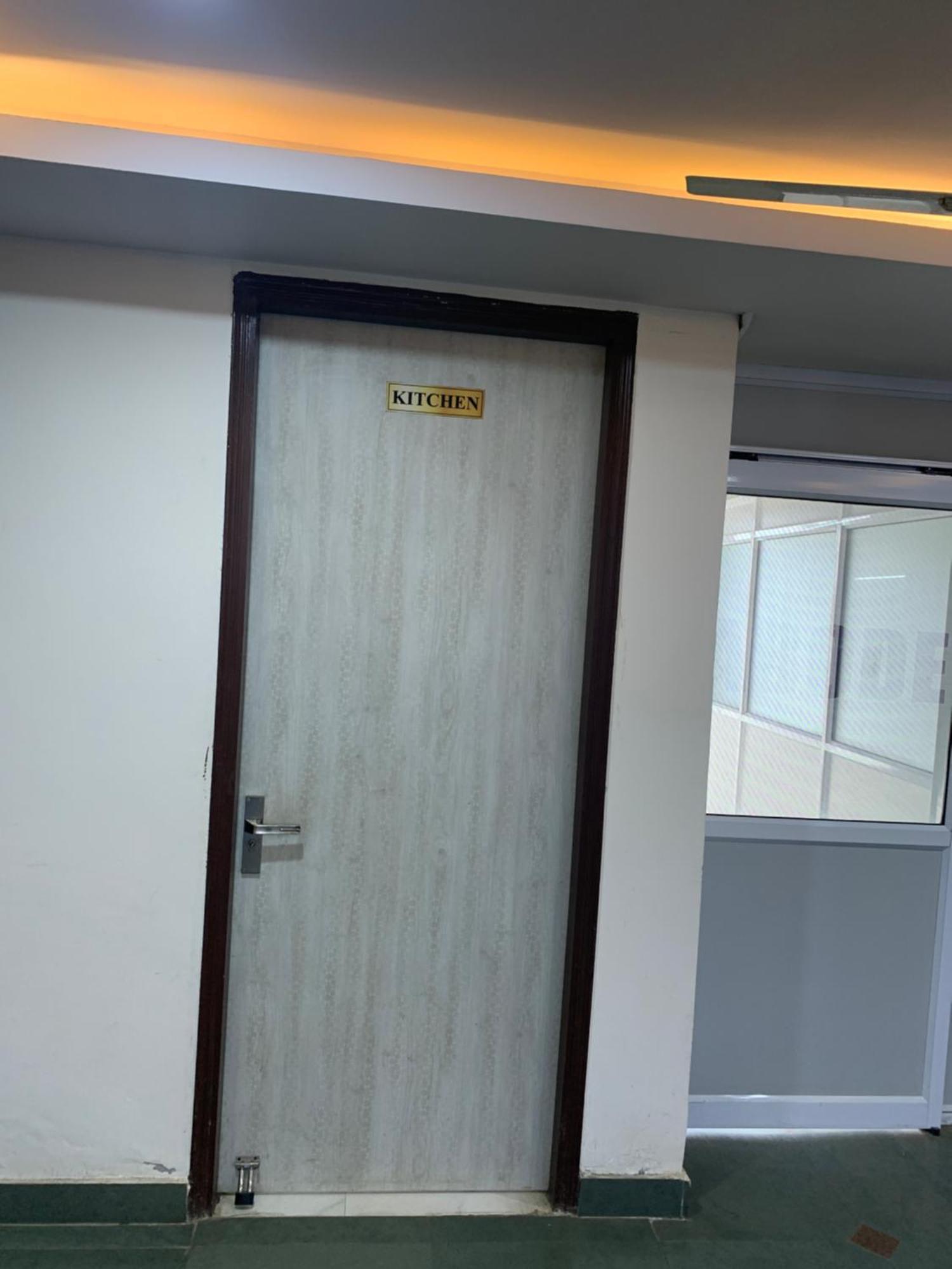 Abode Guest House Грейтър Нойда Екстериор снимка